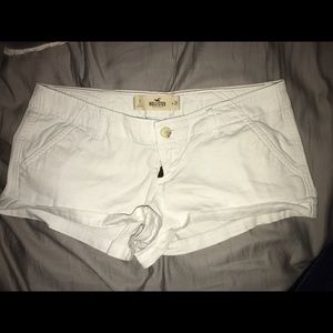 white hollister shorts