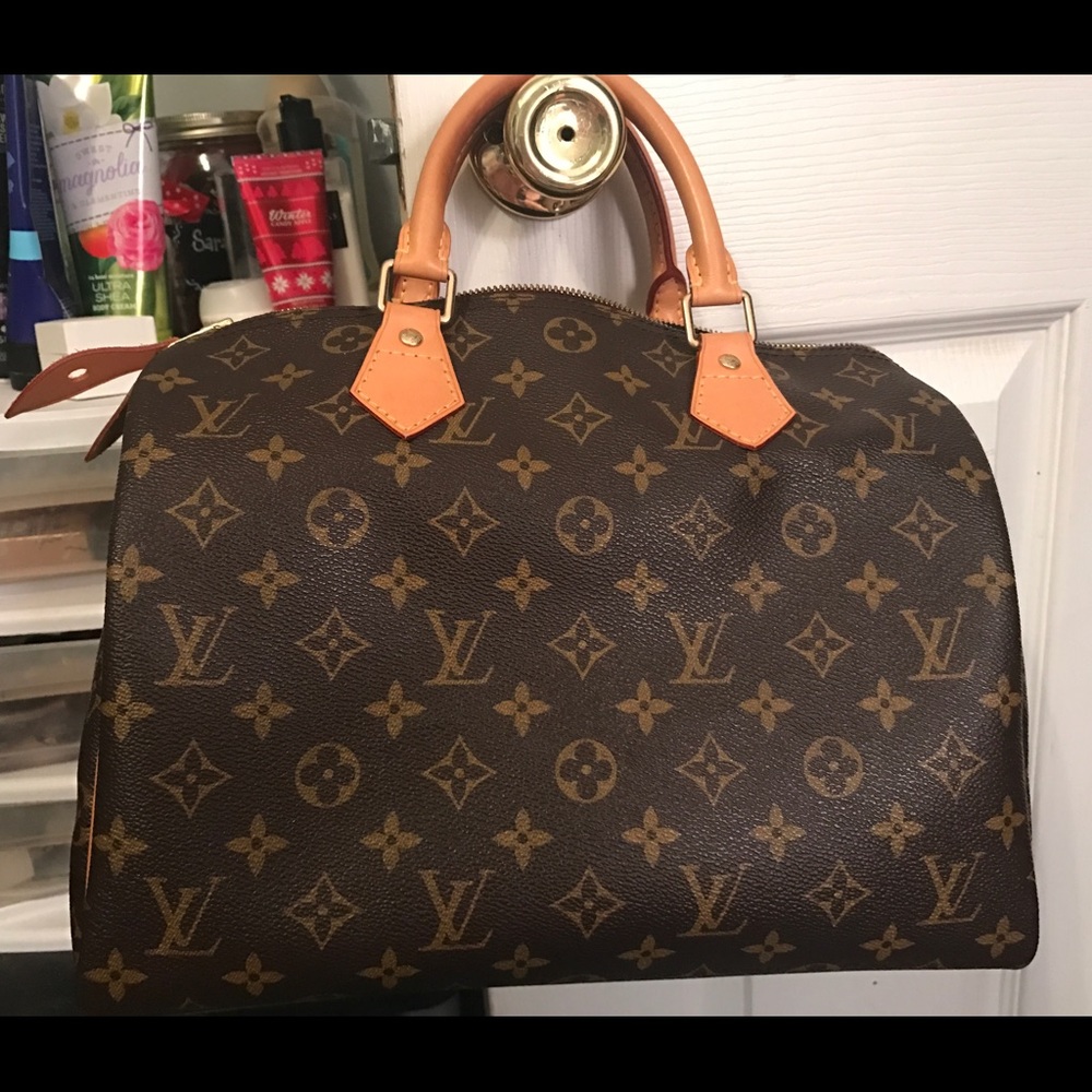 Louis Vuitton Speedy 30