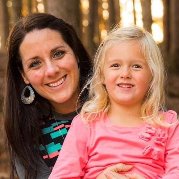 Meet your Posher, Kari - Picture 1 of 1