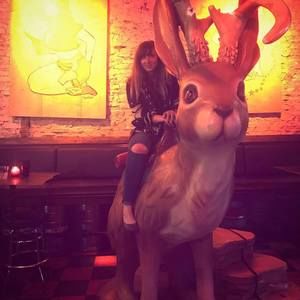 Meet your Posher, Kayla