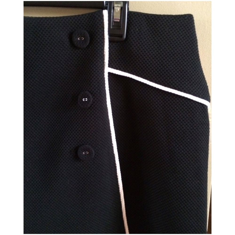 Elle Black & White Pique A-Line Skirt NWT - Picture 2 of 2