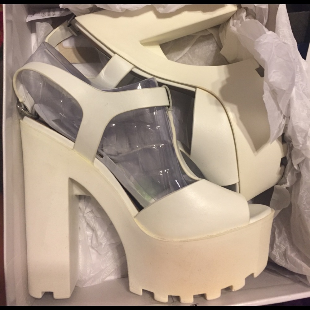 Steve Madden Girltalk