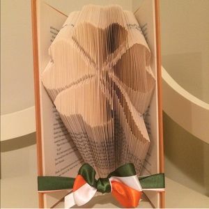 Four leaf clover book art