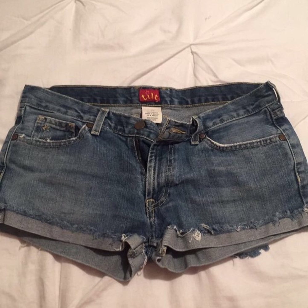 Tilt Jean Shorts