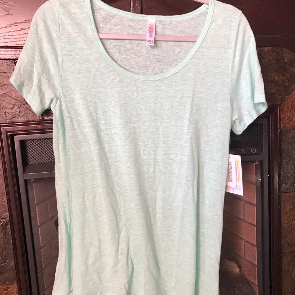 LuLaRoe classic, XS, NWT, mint color