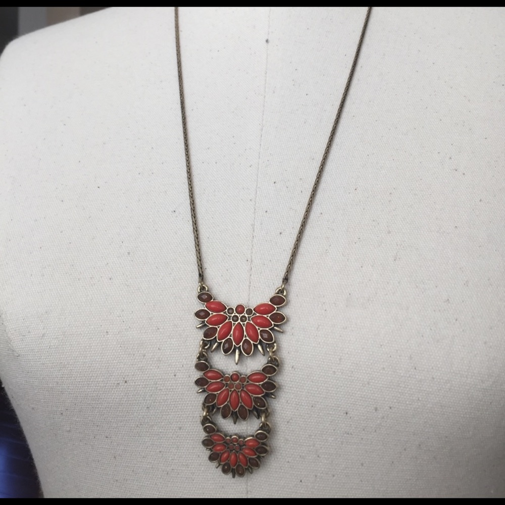 Lucky Brand Coral and Gold Boho Necklace.