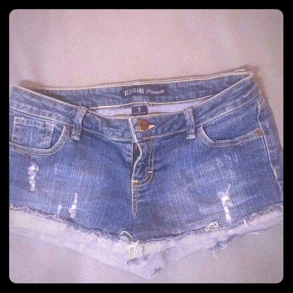 Denim cut off shorts