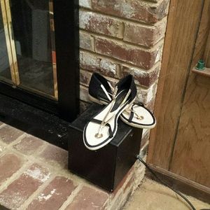 Colin Stuart sandals size 10