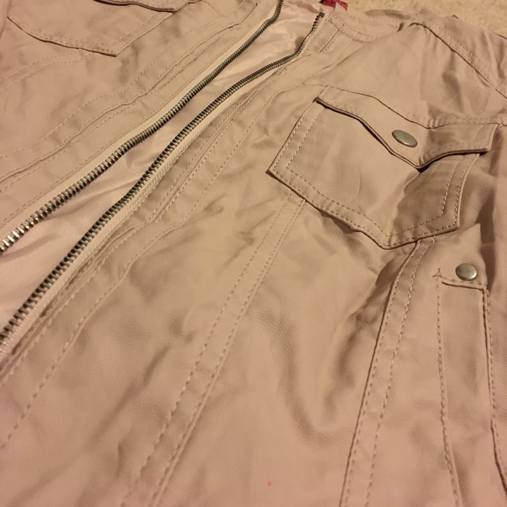 Leather jacket - Picture 2 of 2
