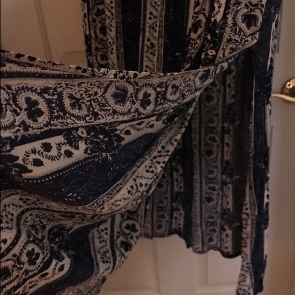 SOLD L, XL MAXIi, SIDE SLITS - Picture 5 of 5