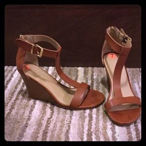 Kenneth Cole Reaction Brown Wedges