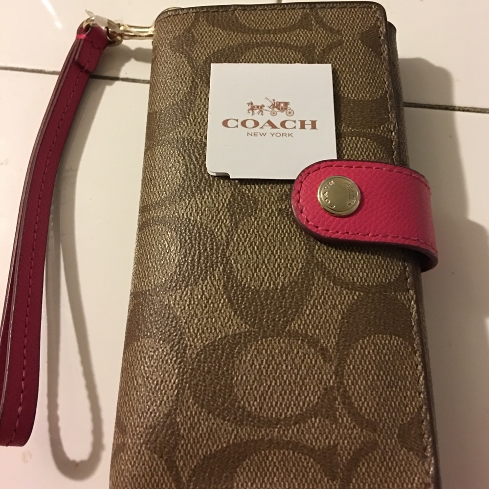 Coach tech wristlet