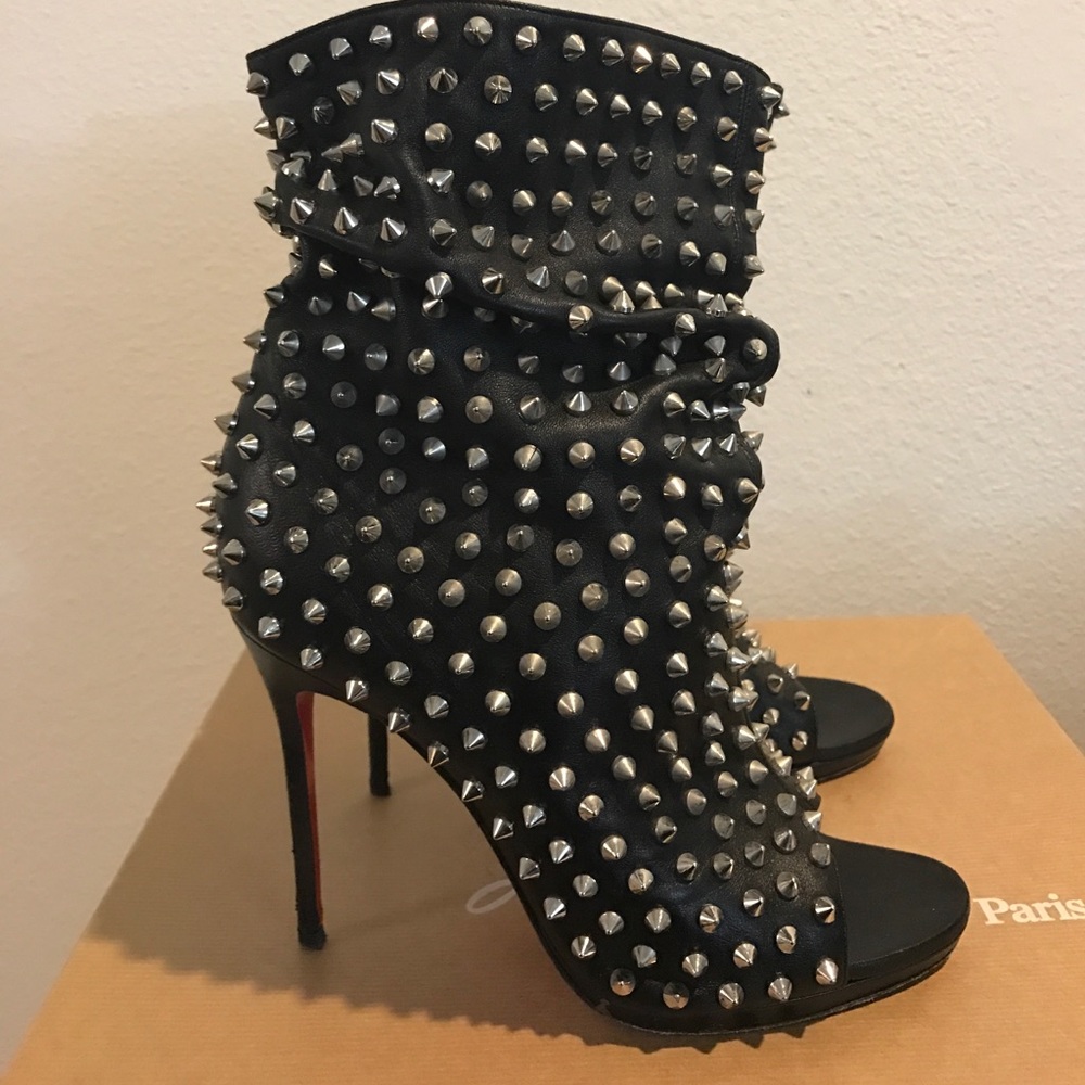 Christian Louboutin Guerilla 120