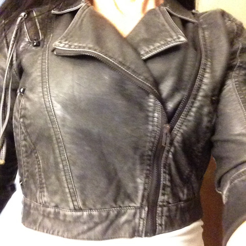 Roxy Short Black Jacket - image 3