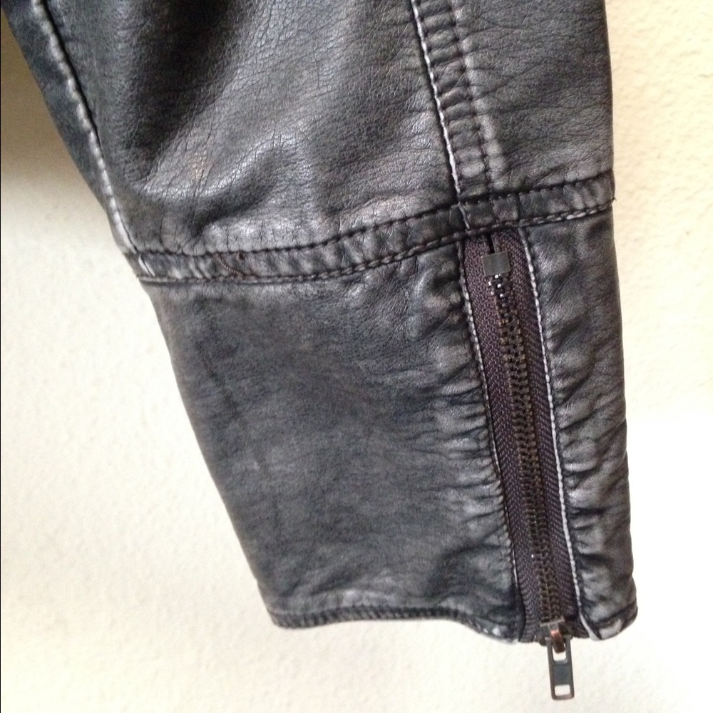 Roxy Short Black Jacket - image 6