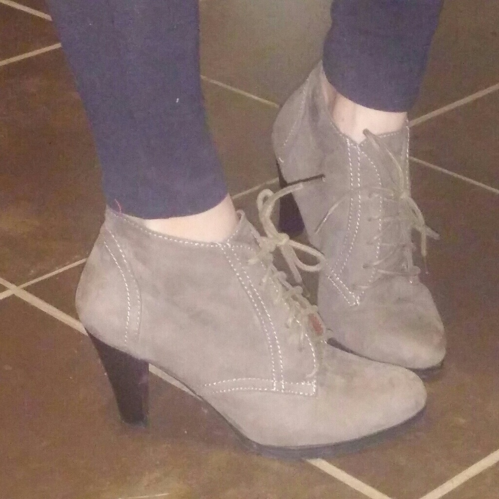 Tan heeled booties