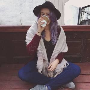 Meet your Posher, Olivia