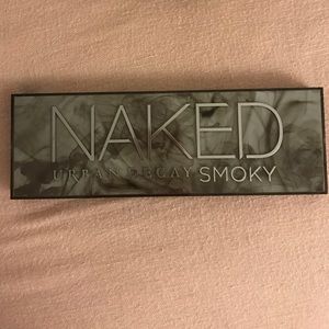 Brand new urban decay naked smoky palette