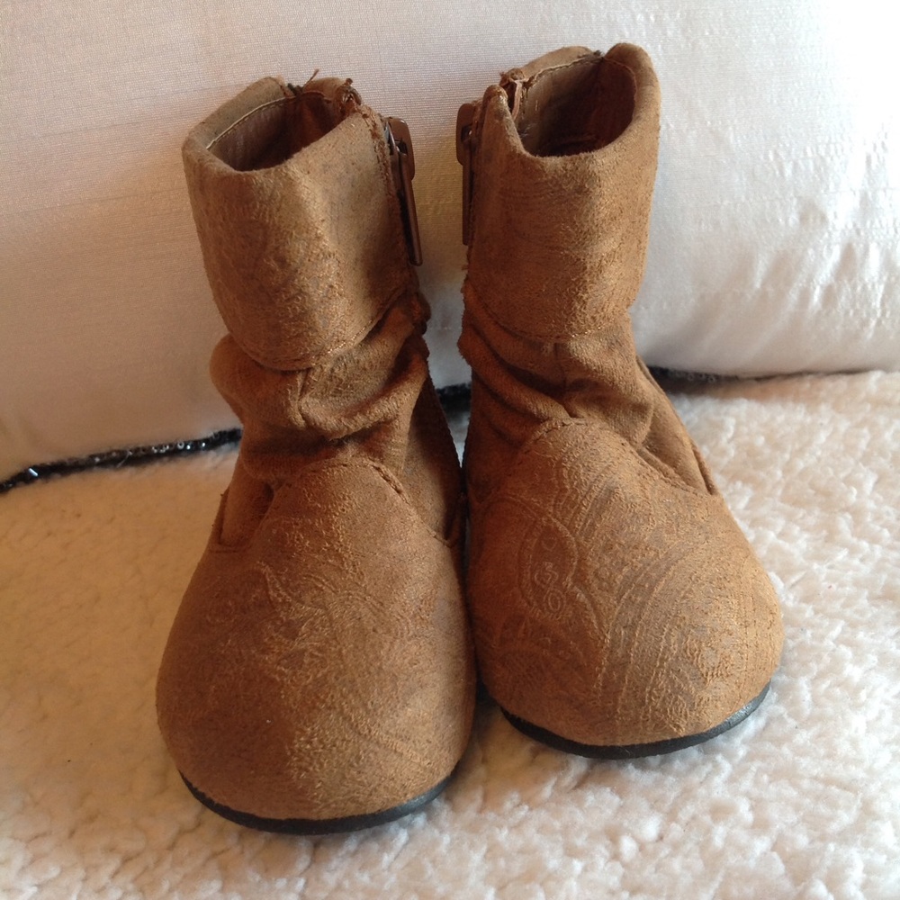 Suede patterned boots - Picture 4 of 4