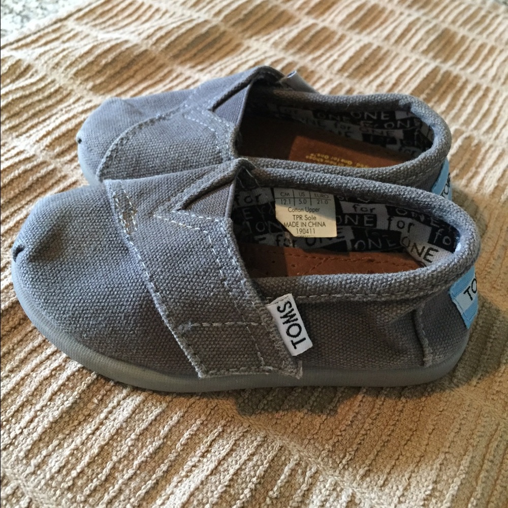 Toms 5T toddler gray