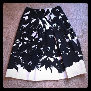 Banana Republic floral knee length skirt