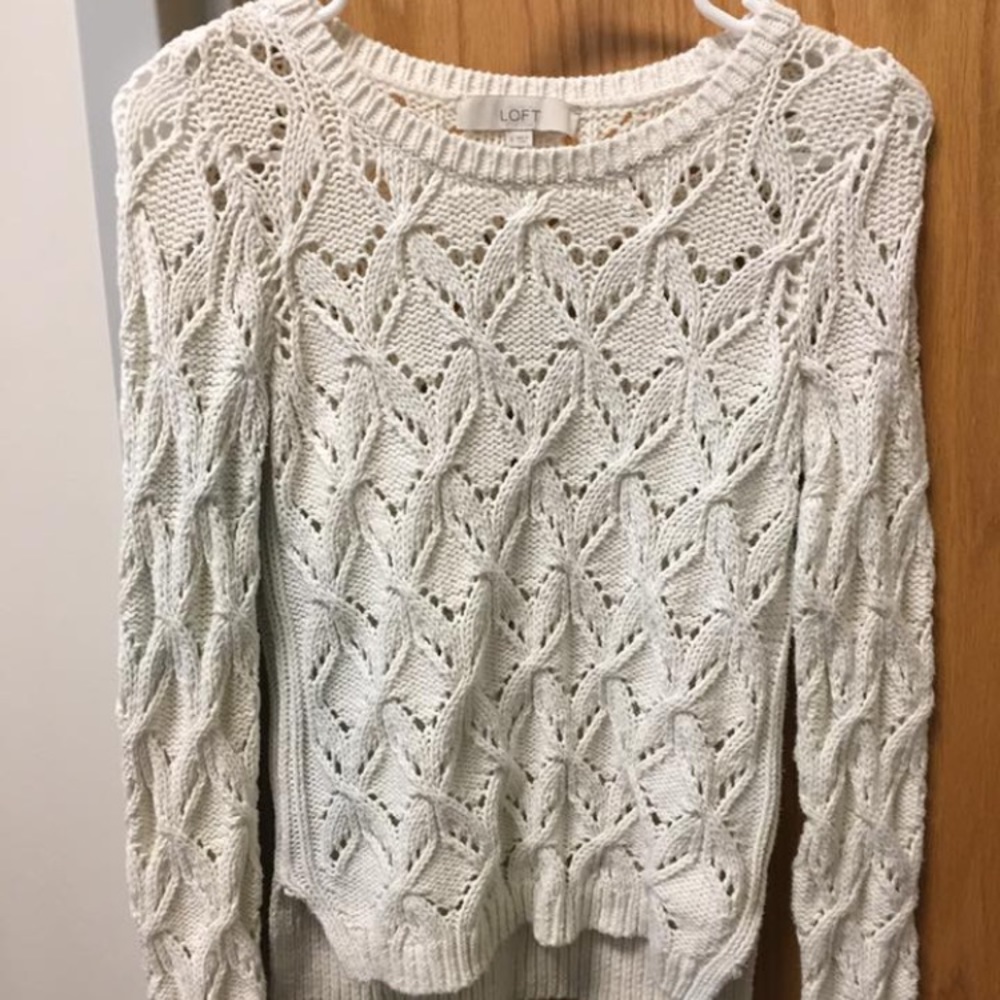 White knot sweater