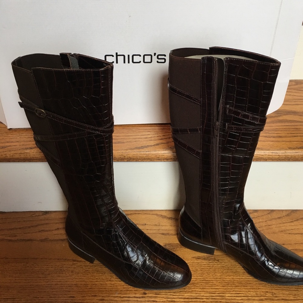 CHICO’S Boots size 8 or 6.5 Brown leather front and straps - Picture 3 of 8
