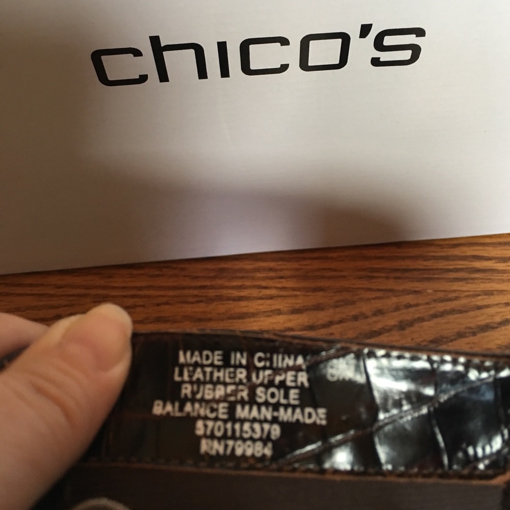 CHICO’S Boots size 8 or 6.5 Brown leather front and straps - Picture 5 of 8