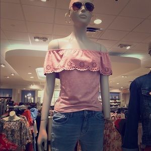 Off the shoulder flower pink top