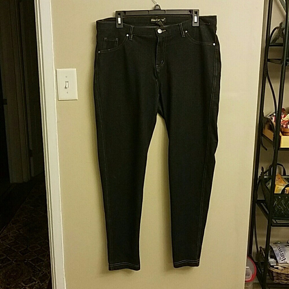Dark wash Jeggings