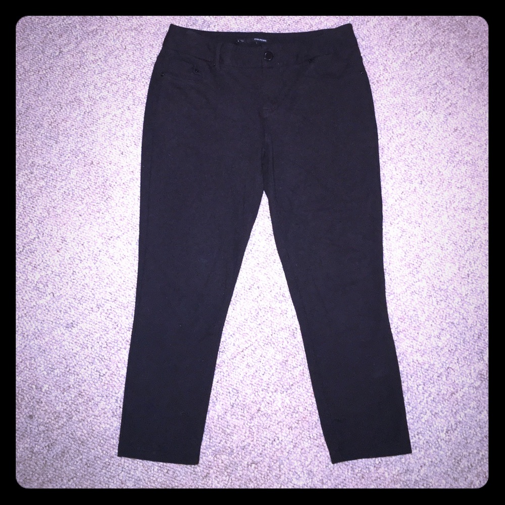 Maurices black Capri leggings