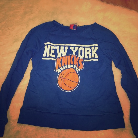 New York Knicks crew neck sweatshirt - Picture 1 of 2