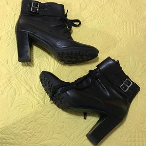 Lace-up Leather Boots - Black - Size 10