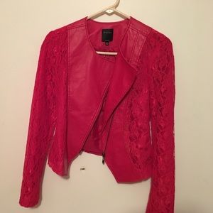 Long sleeved cropped jacket