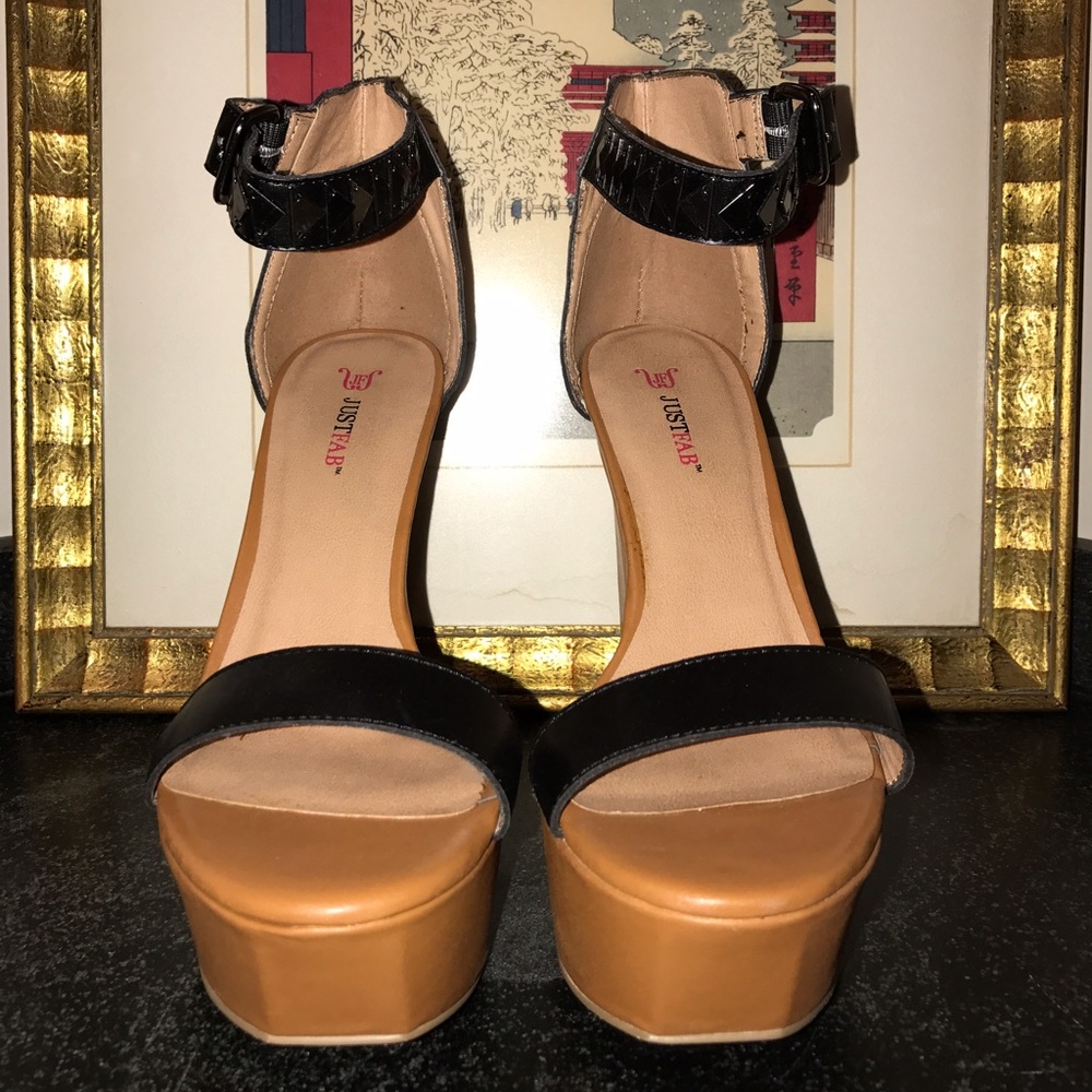 Just Fab Tan and Black Wedges