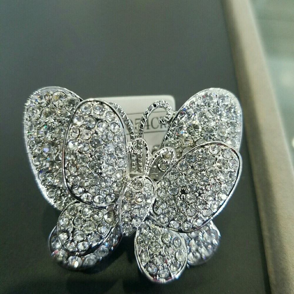 New boutique statement butterfly ring