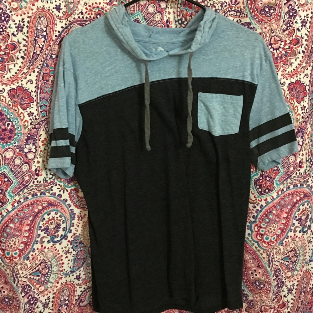 Sporty pullover