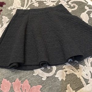 Knee length textured skirt