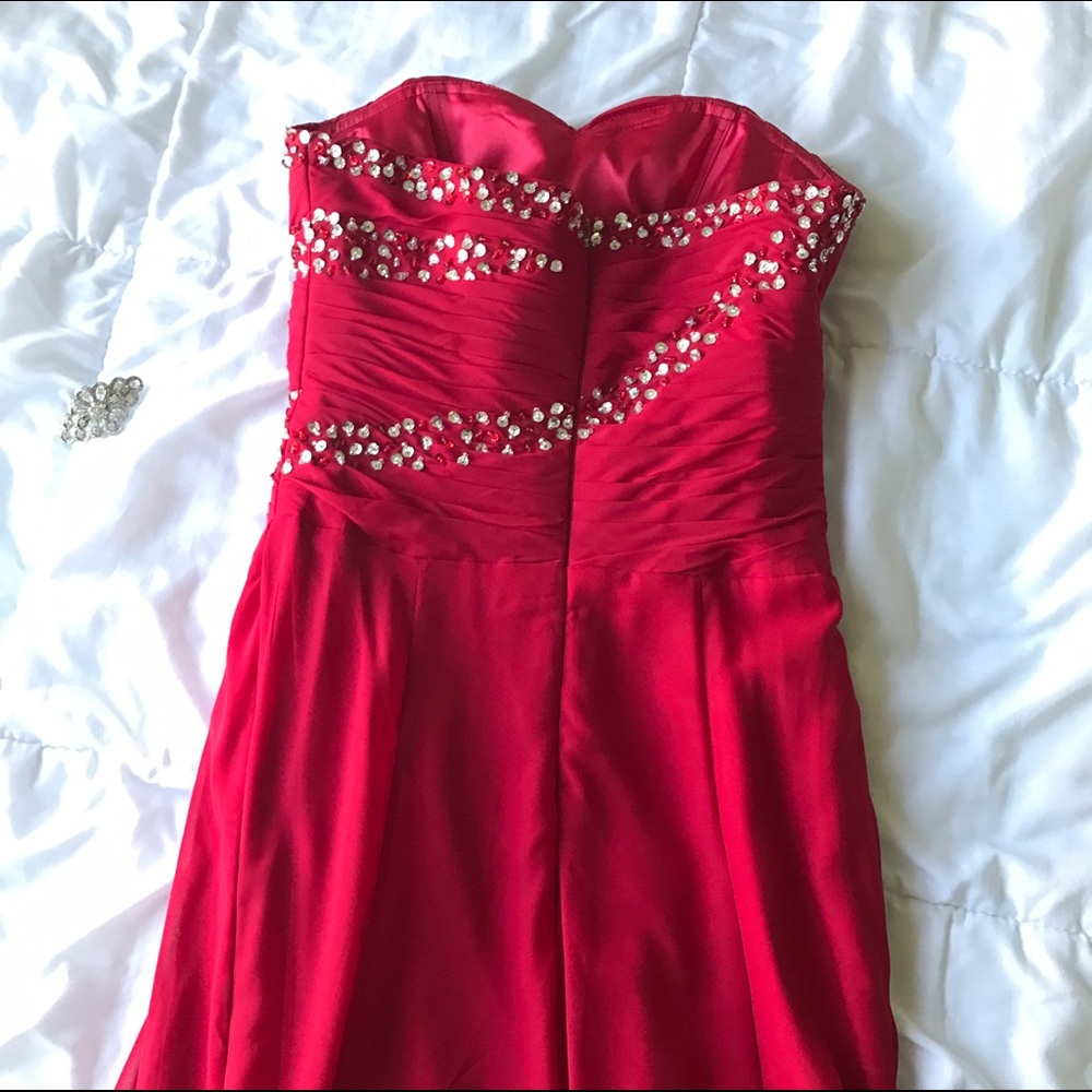 Red Prom Dress - Picture 4 of 6