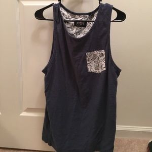 A lions bros English laundry tank top size small