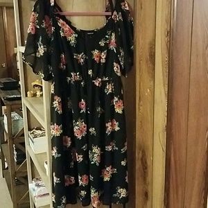 Torrid Floral Dress NWT size 1X