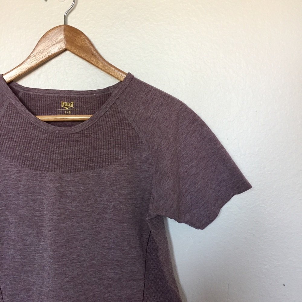 SOLD//Maroon purple everlast workout t-shirt