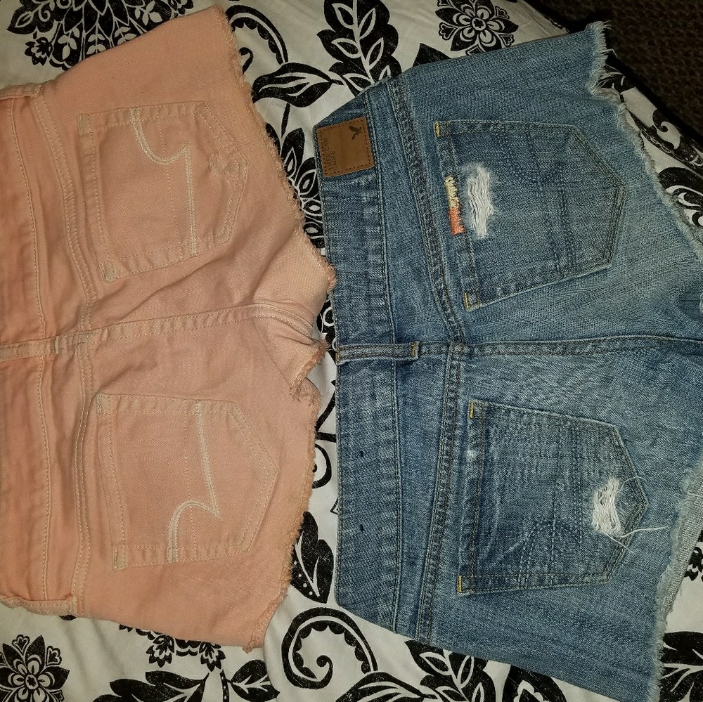 2 pairs American Eagle shorts.