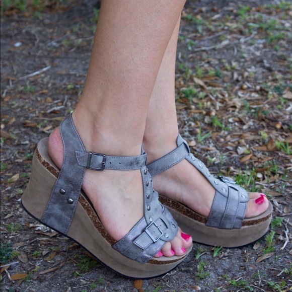 corkys pewter wedges