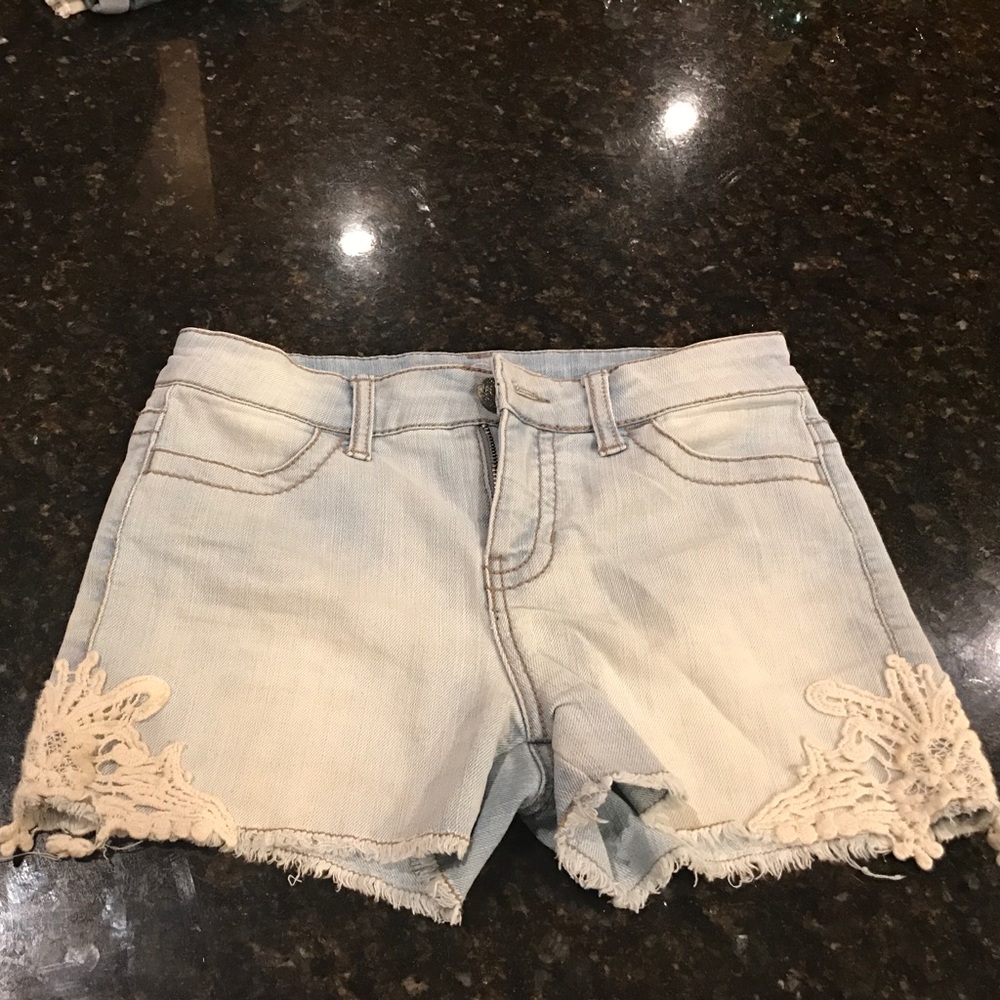 Girls Cherokee shorts with lace