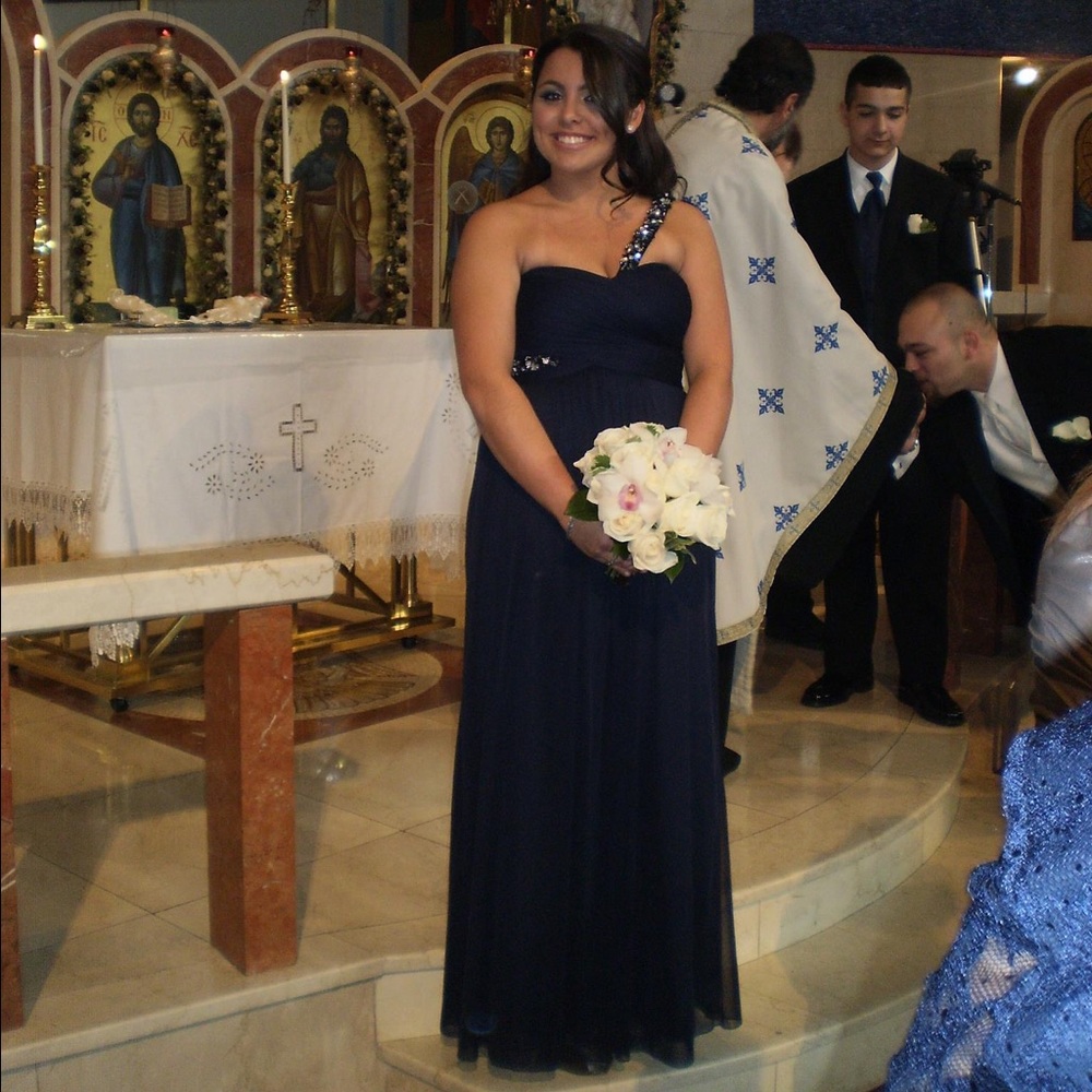 Gorgeous navy Cache one shoulder beaded gown✨