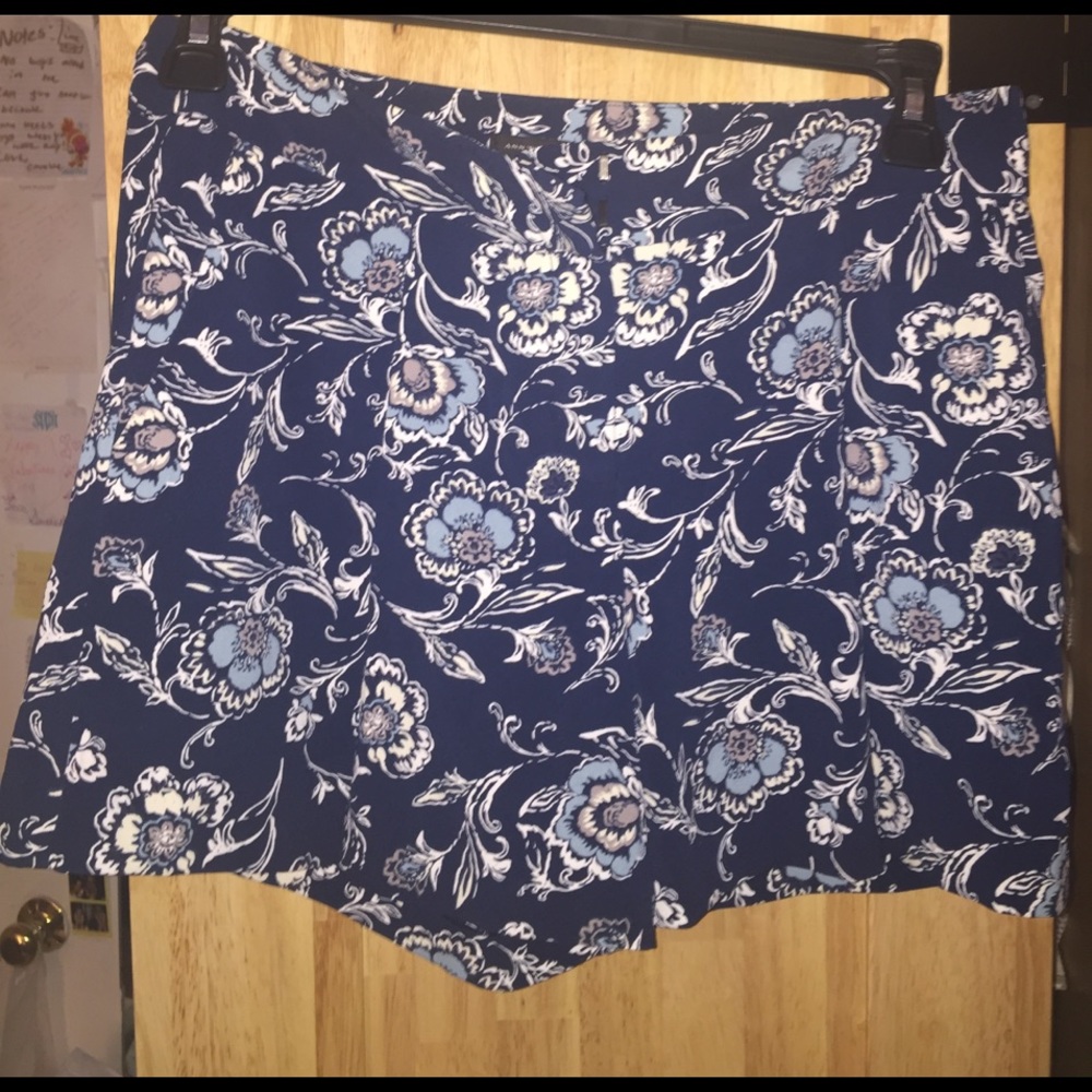 Ann-Taylor shorts