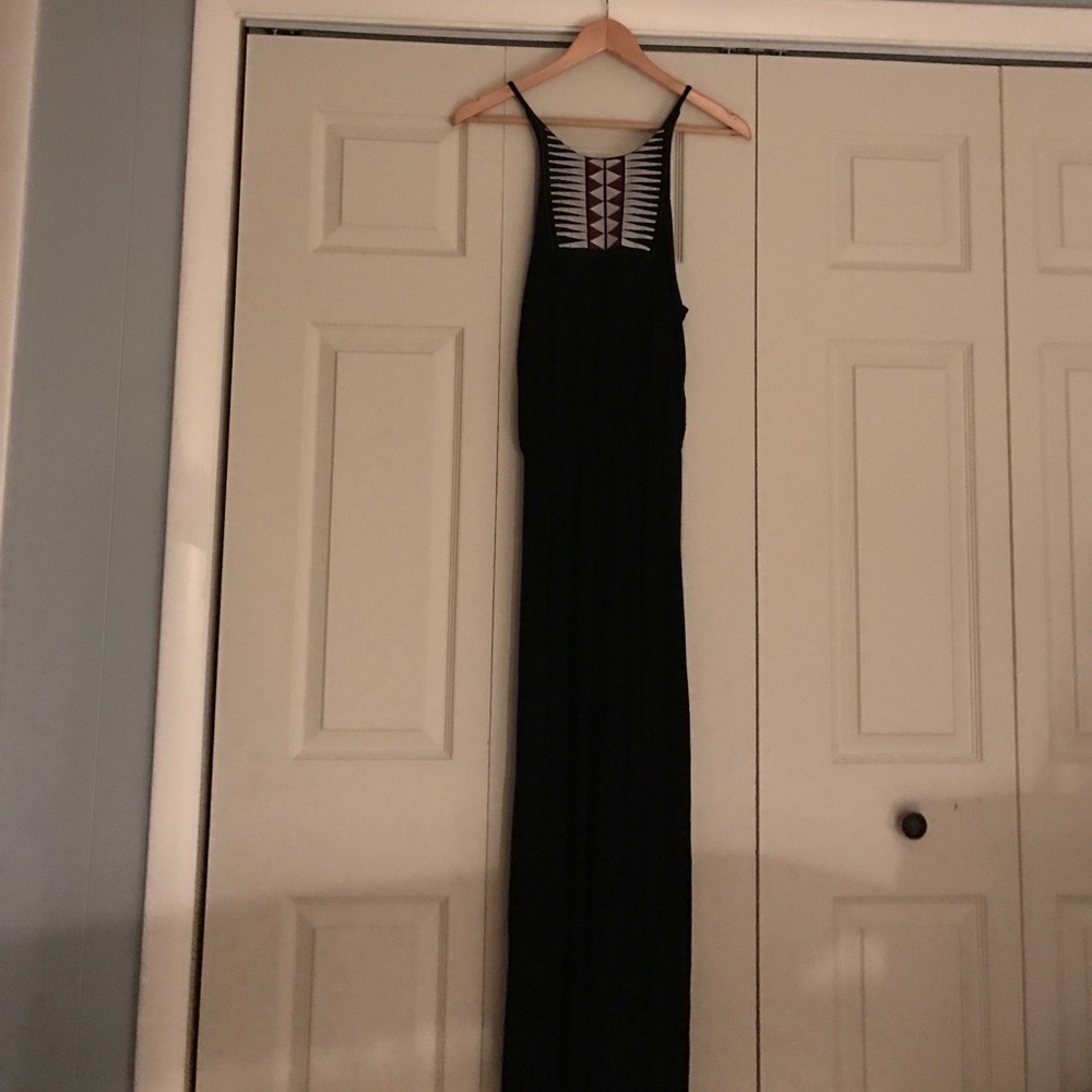 Black tribal maxi
