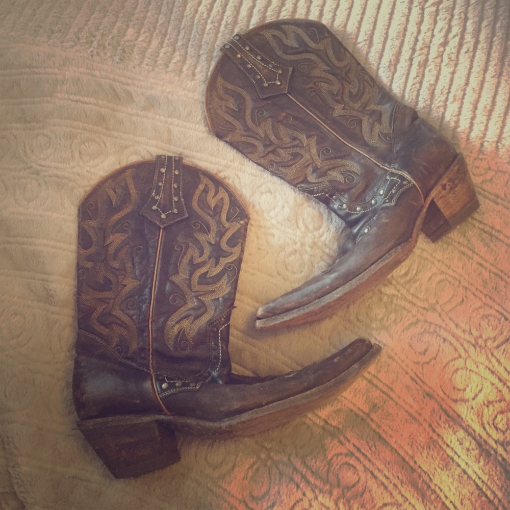 Authentic Cowboy boots!