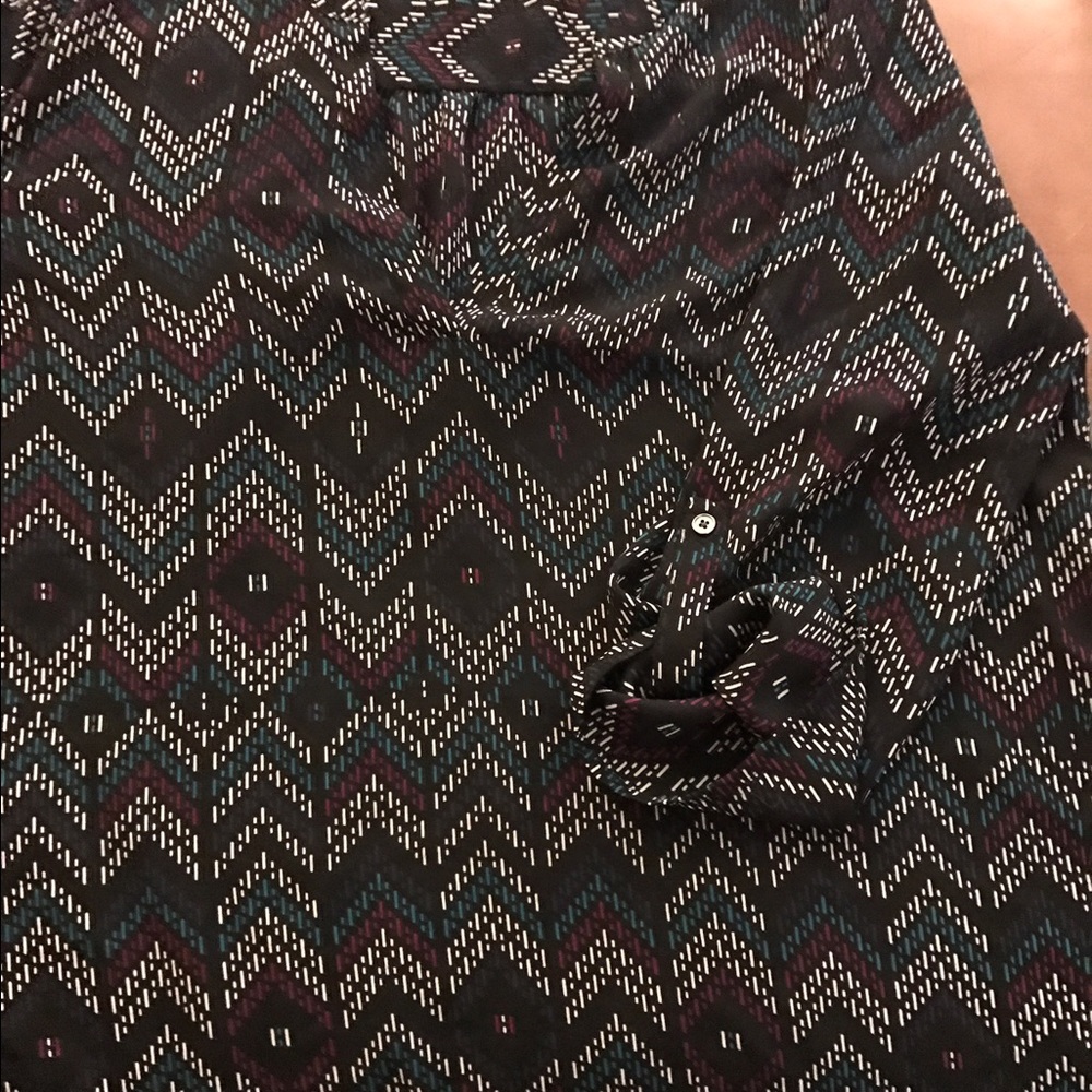 Maurice's pullover shirt